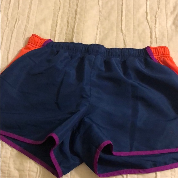 Shorts - Picture 2 of 3